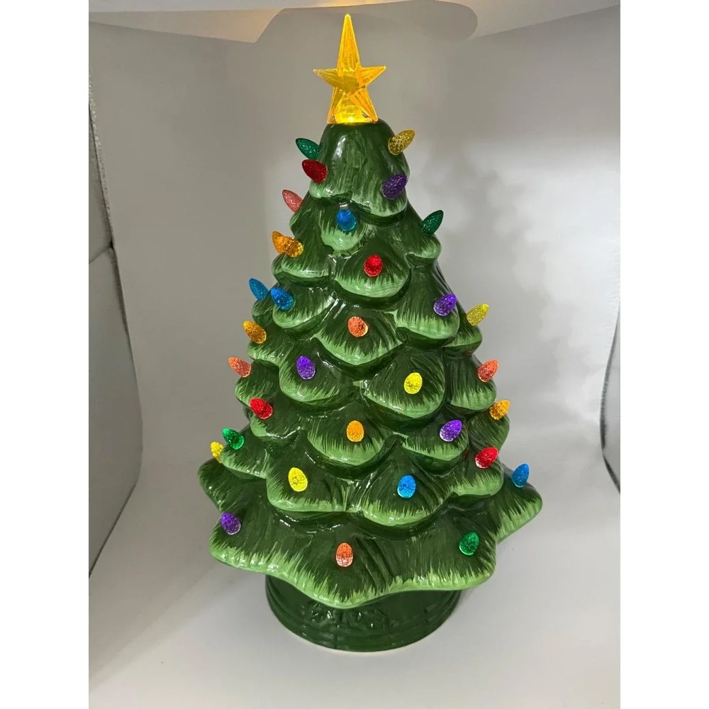 Vtg Mr Christmas ceramic Lighted Christmas Tree with Santa Chimney‎ Scene Green